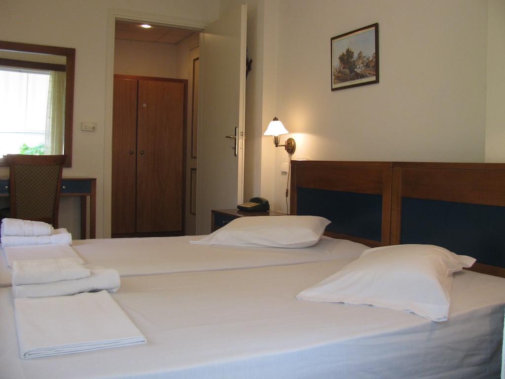 Hotel Aiolos Edipsos 02