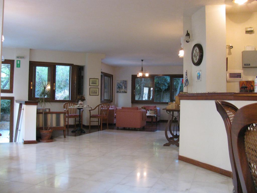 Hotel Aiolos Edipsos 06