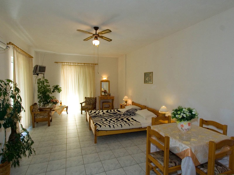 Hotel Pagona Edipsos 11