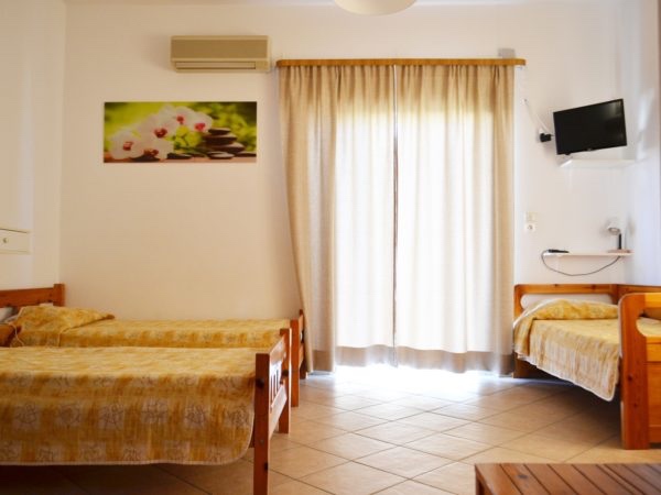 Villa Zagkas Rovies 01