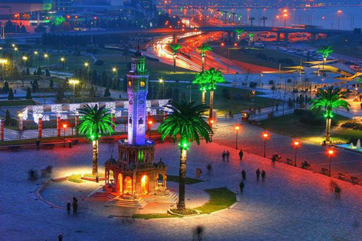 7 Meres Paralia Mikras Asias Izmir Night