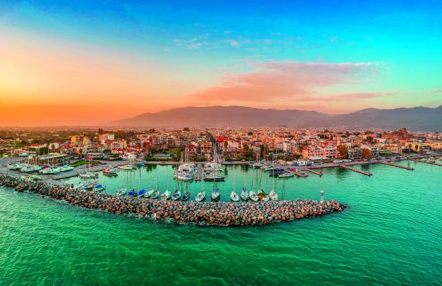 Kalamata Ekdromi Trogadas Travel